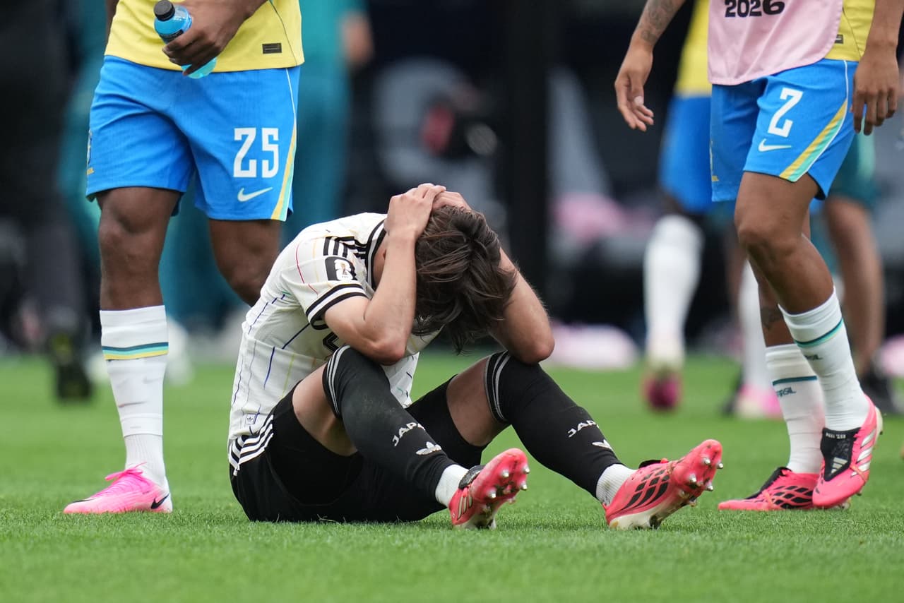 Kaishu Sano (24) de Japón reacciona tras el partido de dieciseisavos de final de la Copa Mundial de Fútbol entre Brasil y Japón en Houston, el lunes 29 de junio de 2026.