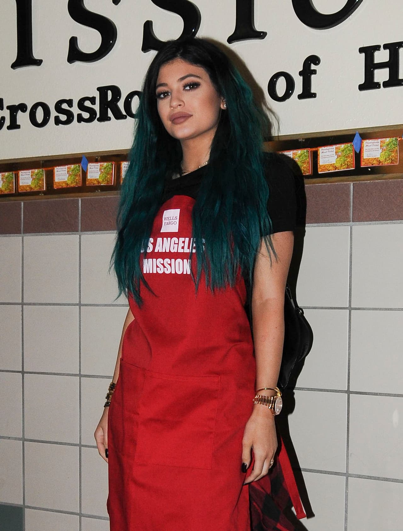 También comenzó a jugar con el color y largo de su cabellera.