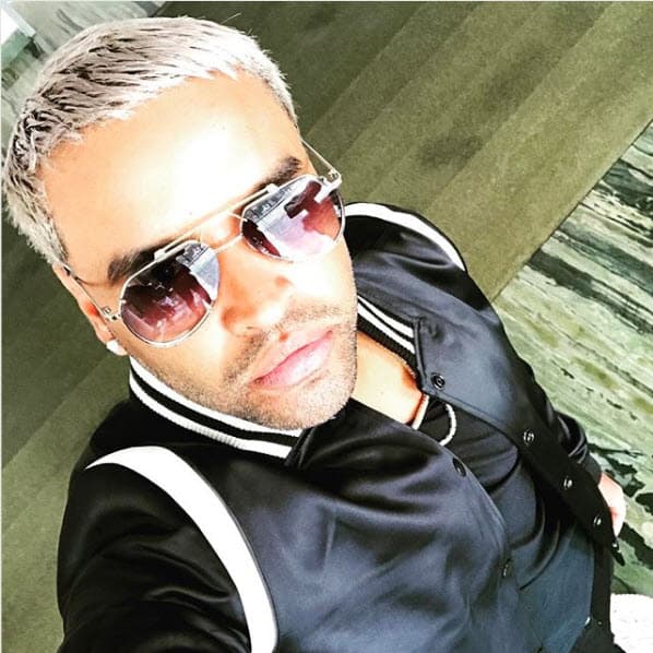 El reggaetonero Zion se unió a esta tendencia en 2017, así se veía en sus presentaciones.