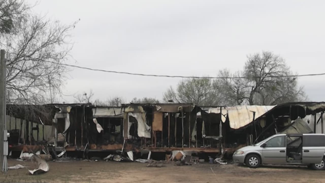 Un menor de 11 años muere en un incendio dentro de su casa en San Antonio