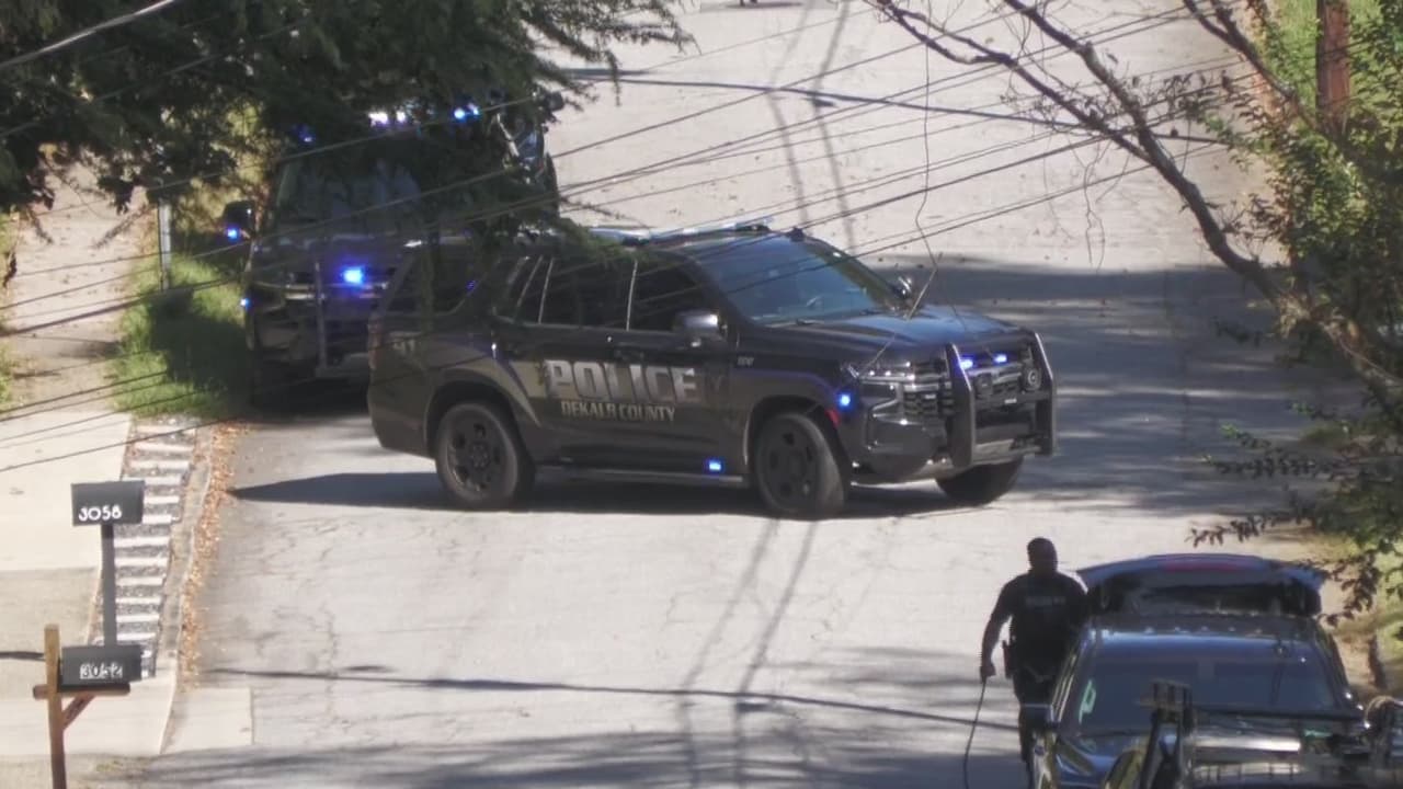 Persona que disparó contra trabajadores de la construcción es arrestada tras atrincherarse por varias horas