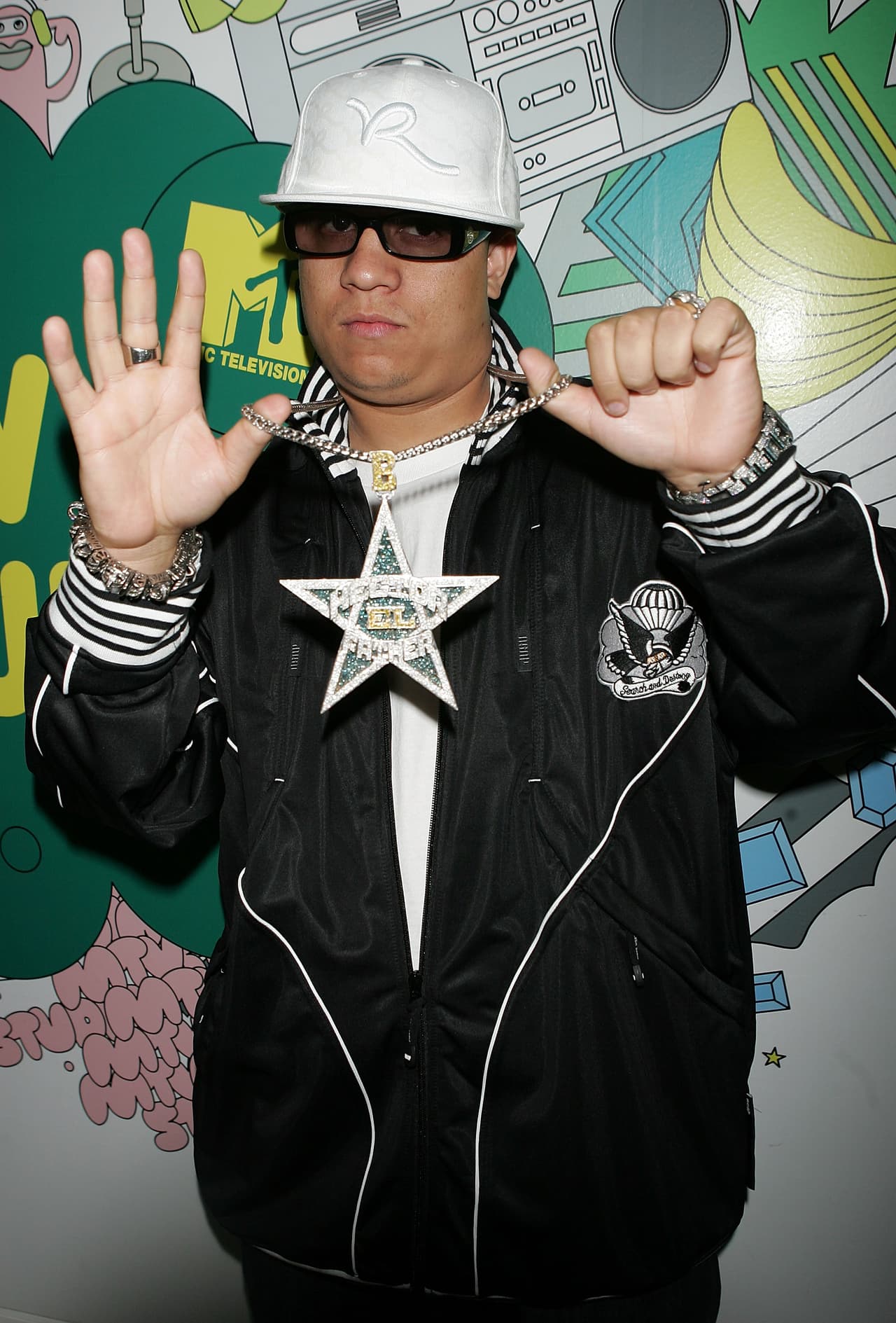 En 2008 el reggaetonero Héctor 'El Father' decidió retirarse de este género para tener una vida cercana al cristianismo. Entonces, él lanzó un disco de corte cristiano llamado "El juicio final" en el que "se pueden encontrar canciones para entender que Cristo es el camino", declaró el ex reggaetonero.