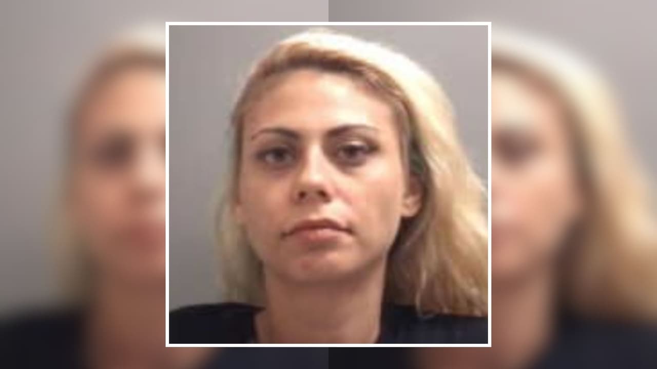 Residente de Houston es condenada a más de cinco años de prisión por fraude de identidad y robo de correspondencia