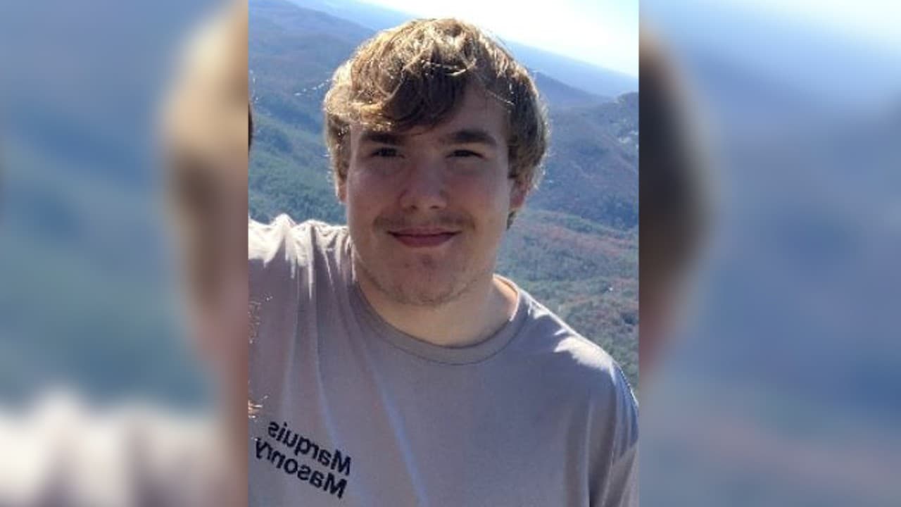 Buscan a joven desaparecido desde noviembre en el condado Orange