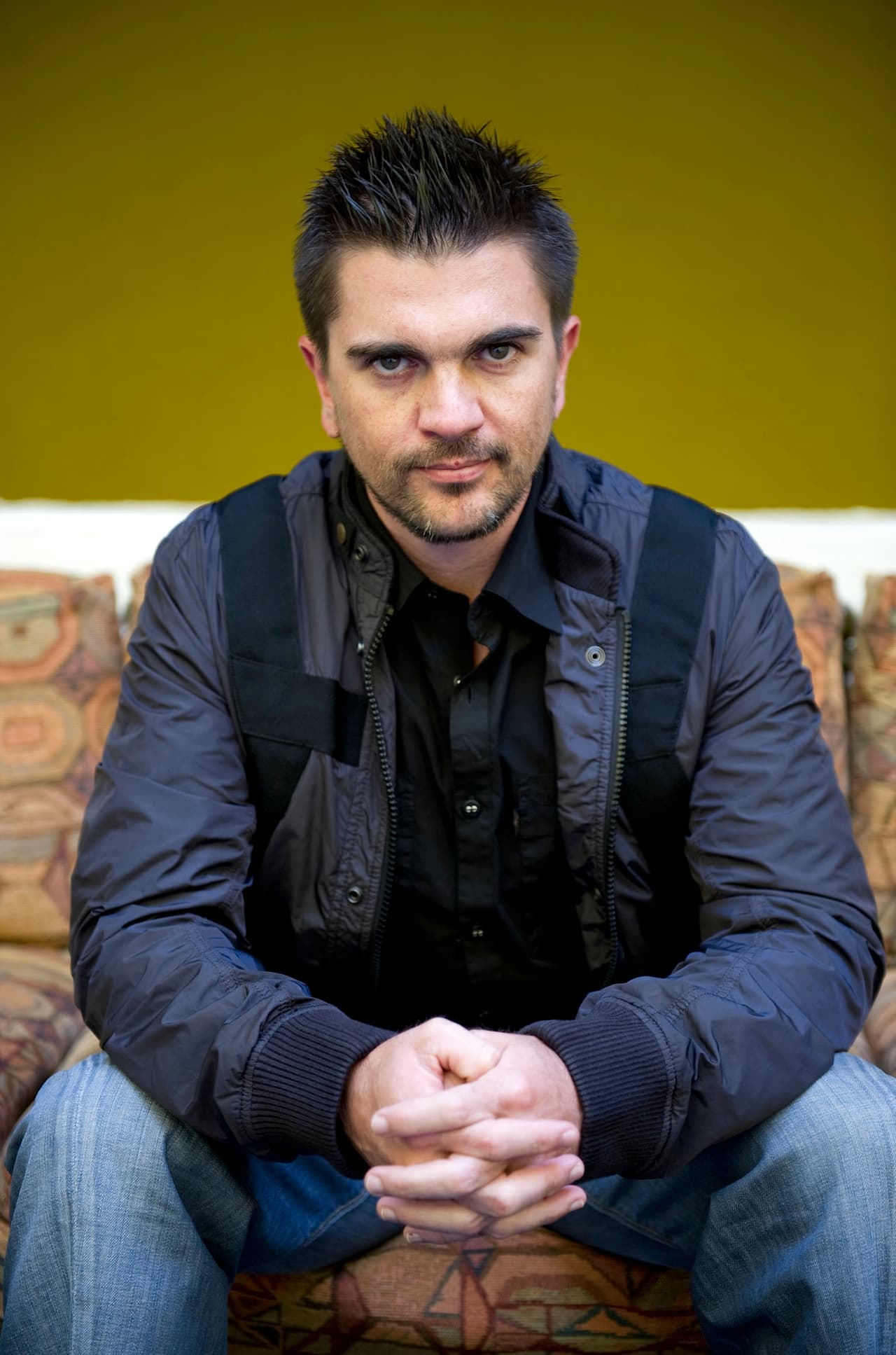 Al multigalardonado de 
<b>Premio lo Nuestro</b> le favoreció mucho su corte de pelo.