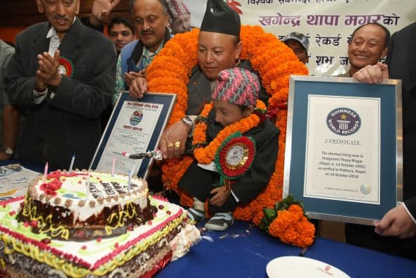 Magar, que pesa poco más de 5.5 kilogramos (12 libras) fue pequeño desde su nacimiento, cuando pesó apenas 600 gramos (1.3 libras).