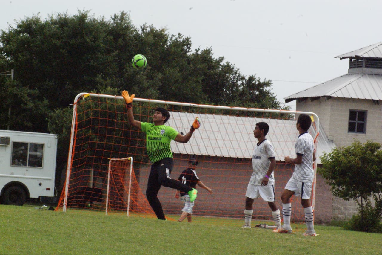 Diversión, comida y mucho futbol, mira lo que ocurrió en Copa Univision Austin.