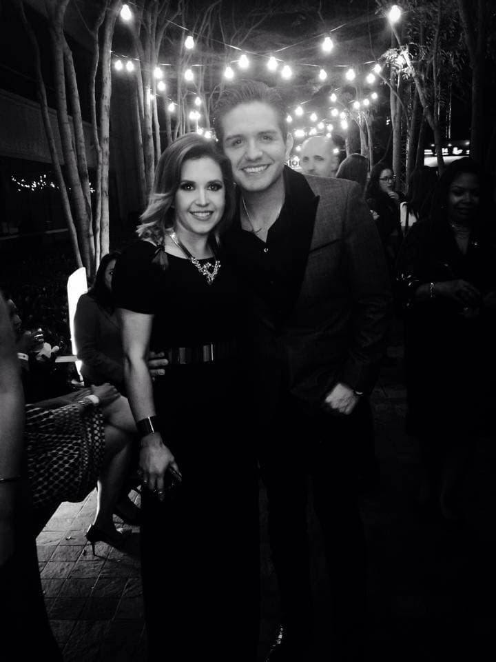 <a href="http://www.univision.com/temas/el-dasa">El Dasa</a> para La Raza.