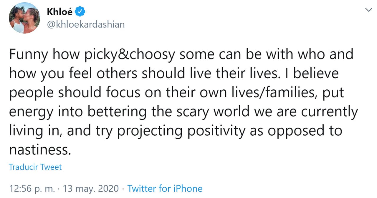 "Es curioso lo exigentes y selectivos que algunos pueden ser con quién y cómo se siente que otros deberían vivir sus vidas. Creo que las personas deberían centrarse en sus propias vidas/familias,
<b> poner energía en mejorar el mundo aterrador en el que vivimos actualmente</b> e intentar proyectar la positividad en lugar de la maldad", sentenció en un tercer mensaje.
<br>
