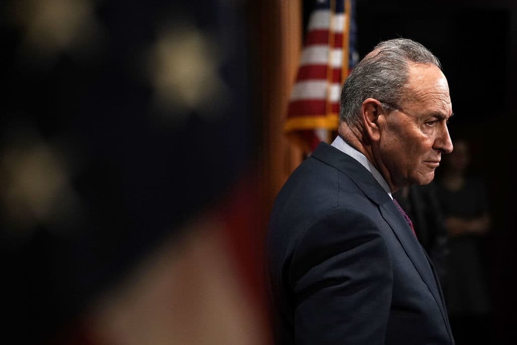 Chuck Schumer, líder demócrata del Senado, retira la oferta que le hizo a Trump de financiar su muro a cambio de DACA