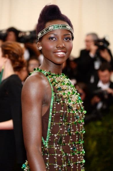 Continúo diciendo que: "Hay tanto que no se puede hacer cuando todo el mundo sabe quién eres; echo de menos esas pequeñas cosas."