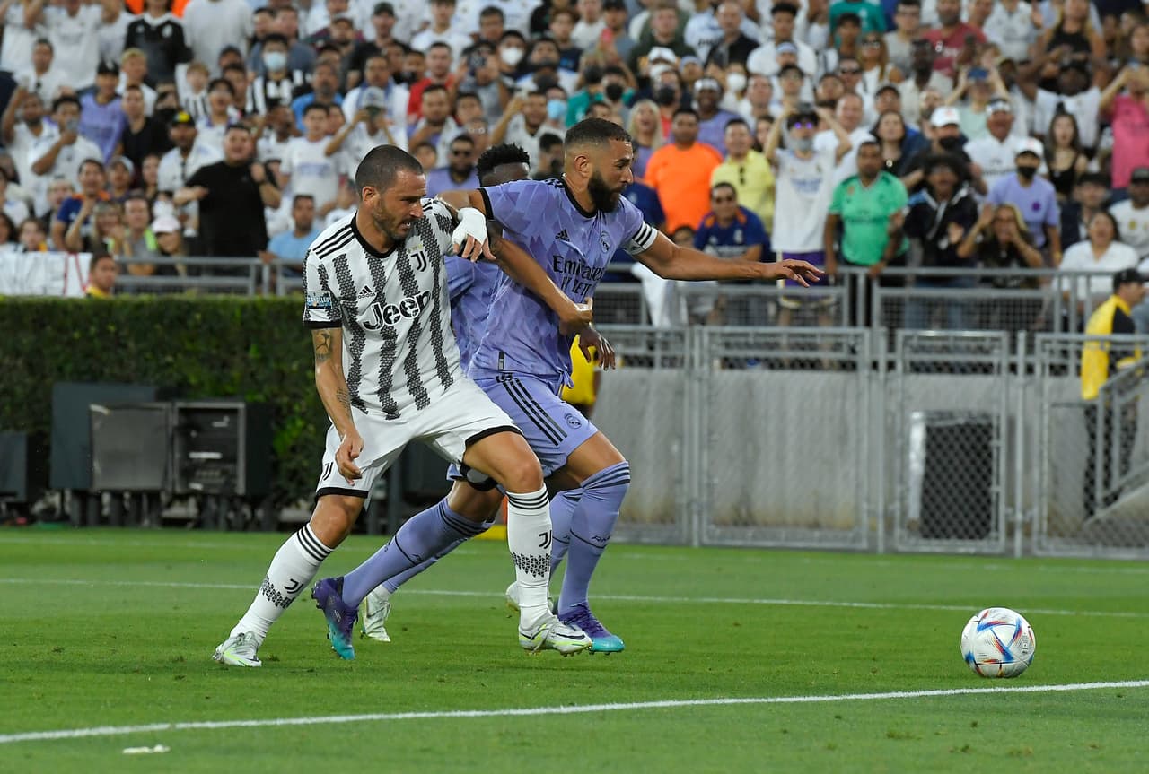 El Real Madrid se despidió de su gira por los Estados Unidos con una victoria sobre la Juventus con goles de Benzema y Asensio para pensar desde ya en la Final de la Supercopa de Europa ante el Frankfurt.