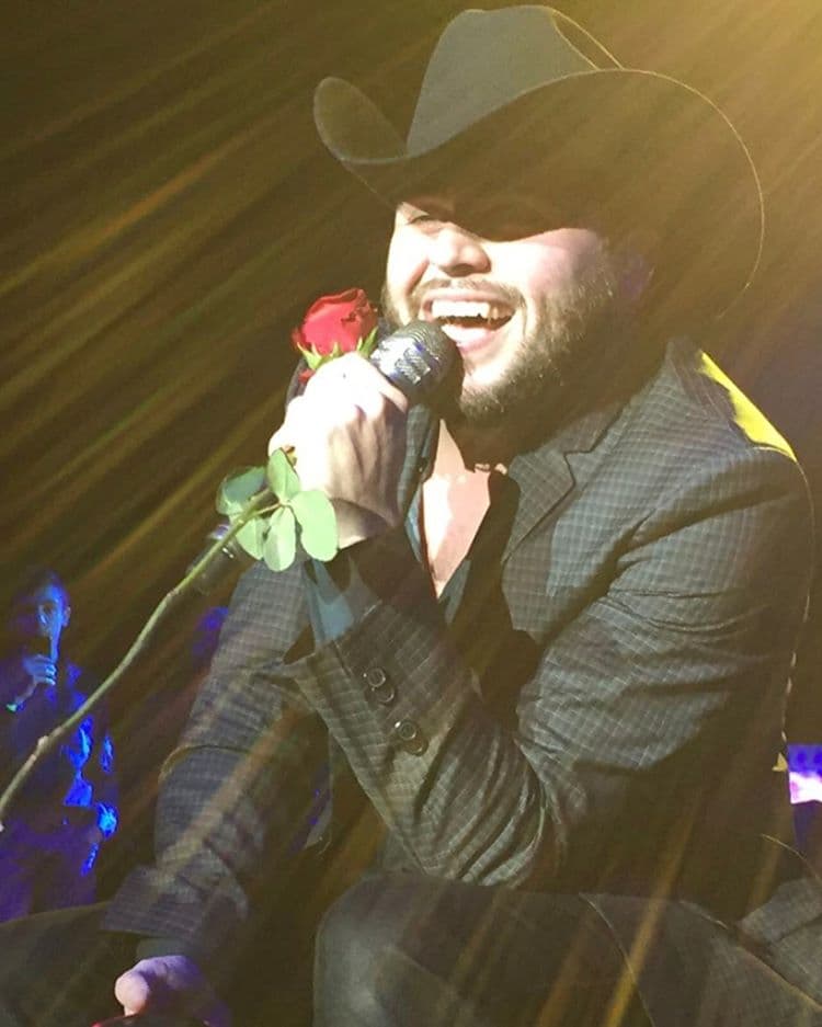 Gerardo Ortiz inició su carrera en un concurso como los niños de Pequeños Gigantes.