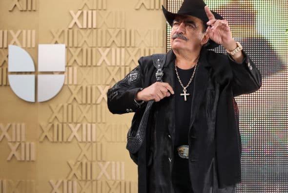 Músico, productor, arreglista y hasta actor de telenovelas, Joan es un hombre multifacético.