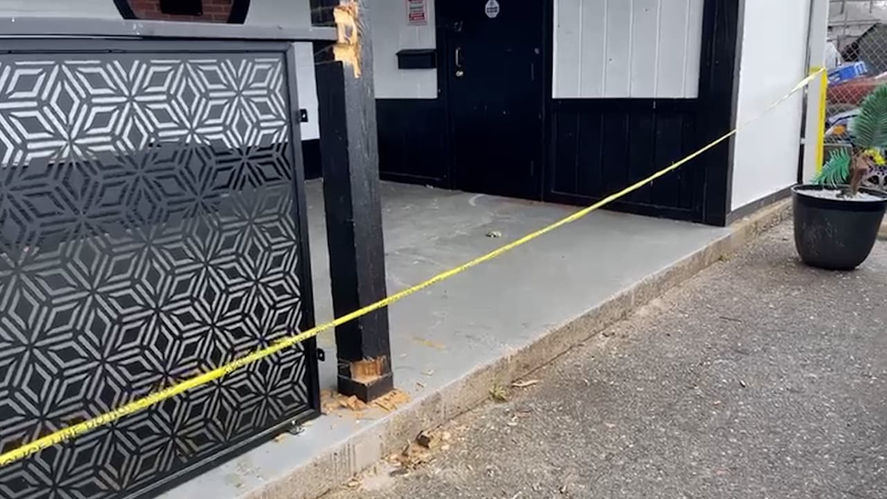 En esta zona del condado de Prince George habían varios clubes de striptease a los que 
<b>se les ordenó cerrar en 2016 por sus ubicaciones y nuevas reglas de zonificación. "Es lamentable que estén pasando cosas así, y más en zonas residenciales, donde hay latinos. </b>Mi recomendación sería poner más seguridad y más policías", dijo otro residente del lugar.