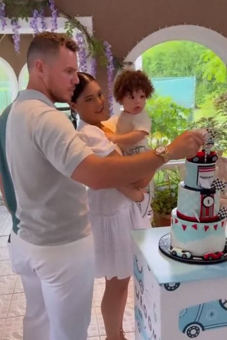 En comparación con otras celebridades, Francisca optó por un festejo sin gran pompa.