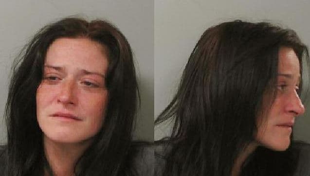 Mató a su hija y vivió con el cadáver