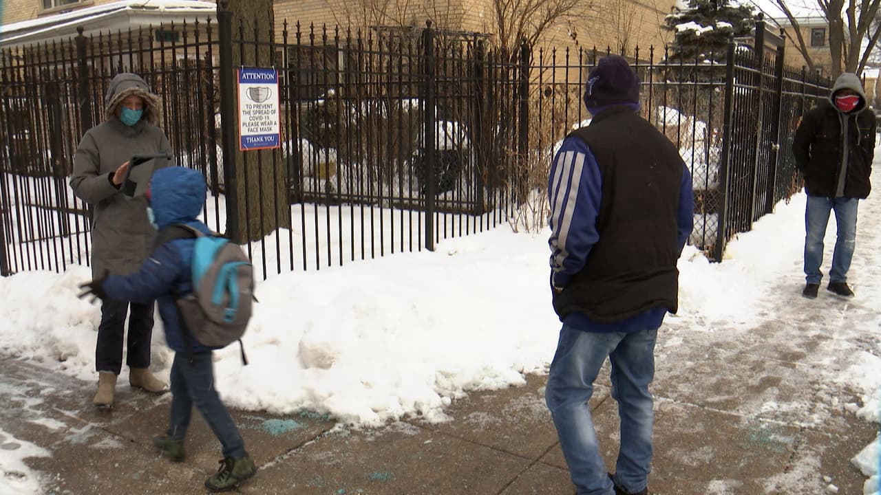 La ciudad acelerará el proceso de vacunación de maestros y dará prioridad a los individuos que vivan con personas vulnerables a covid-19.