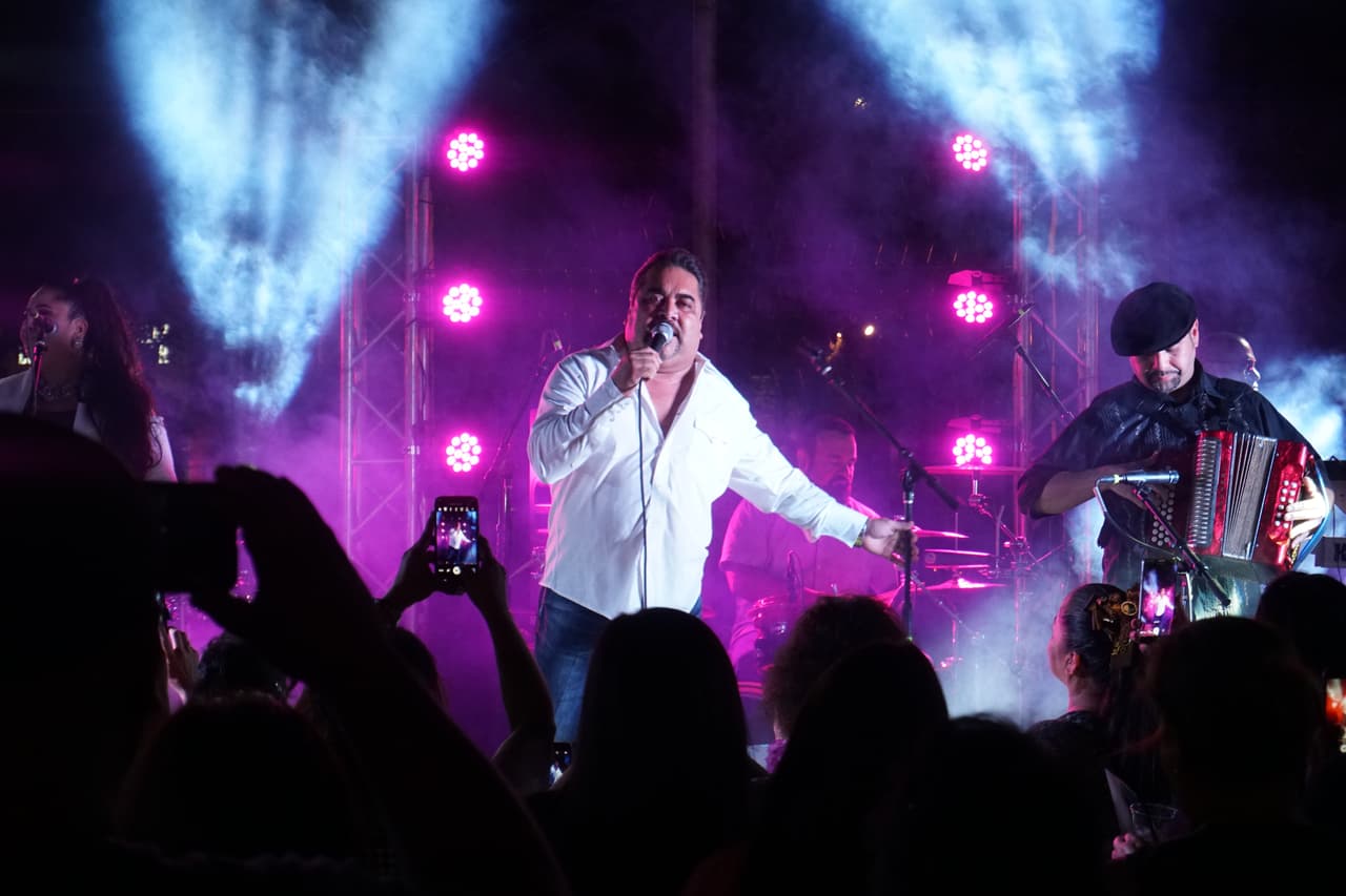 Ram Herrera, Los Banger Broz and Jorge Alejandro took the stage inside La Villita.