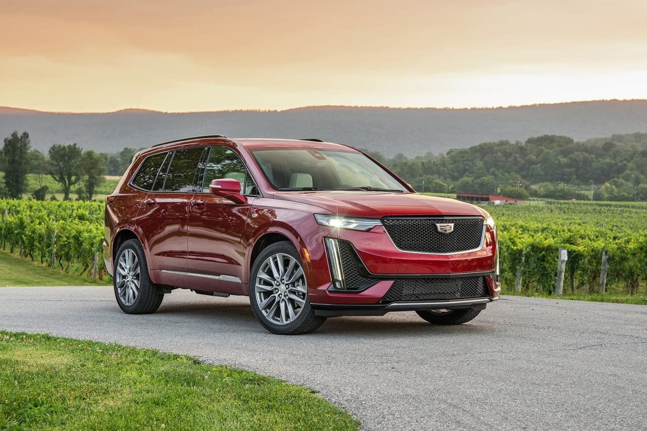 <h3 class="cms-H3-H3">Categoría - SUV medianas de lujo</h3>
<br>
<br>
<b>Fabricante:</b> Cadillac
<br>
<b>Modelo:</b> XT6
<br>