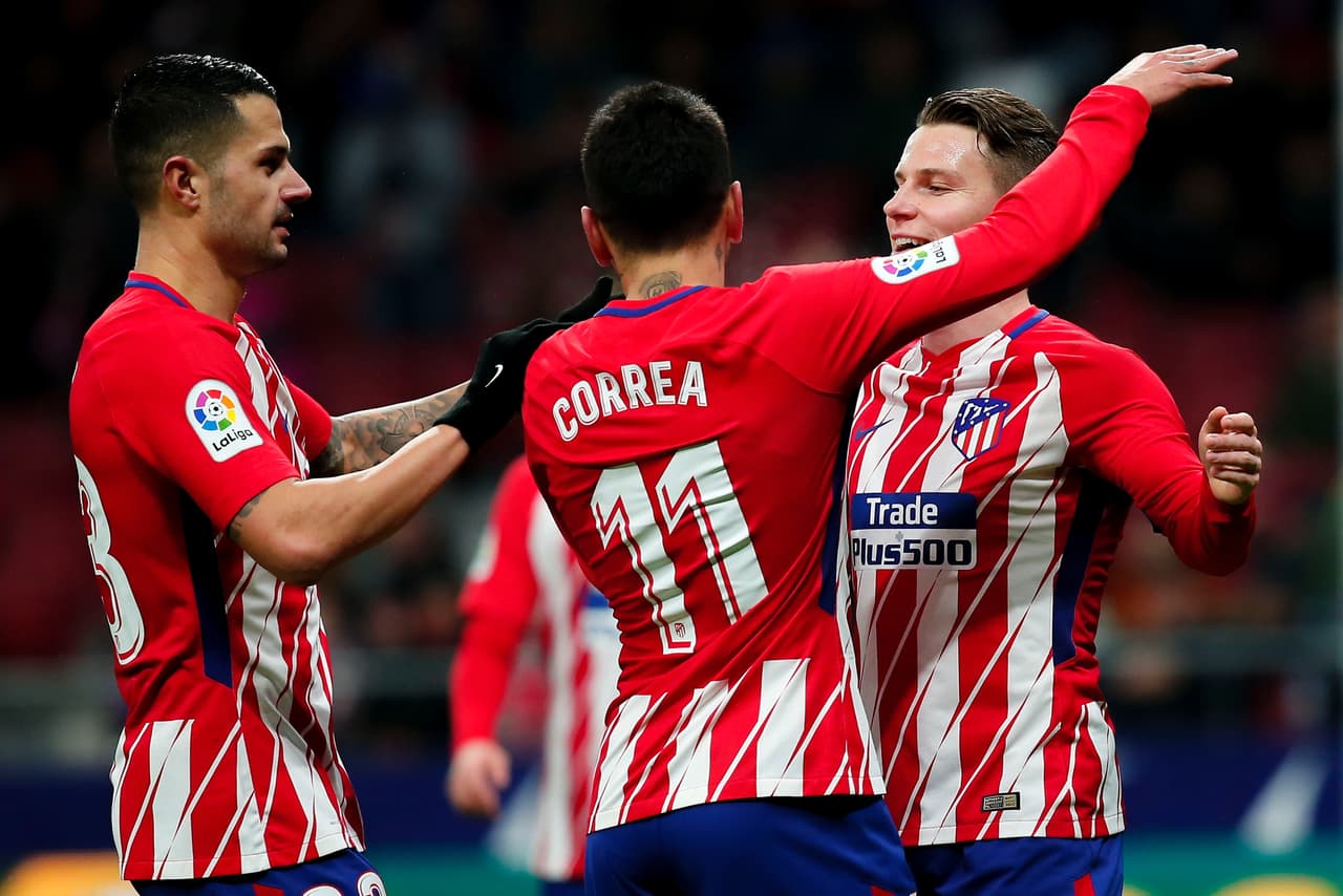 MADRID, SPAIN - JANUARY 09: Kevin Gameiro (R) of Atletico de Madrid celebrates scoring their second goal with teammates Angel Martin Correa (2ndL) and Victor Machin alias Vitolo (L) during the Copa del Rey second leg match between Club Atletico de Madrid and Lleida Esportiu at Estadio Wanda Metropolitano on January 9, 2018 in Madrid, Spain. (Photo by Gonzalo Arroyo Moreno/Getty Images)