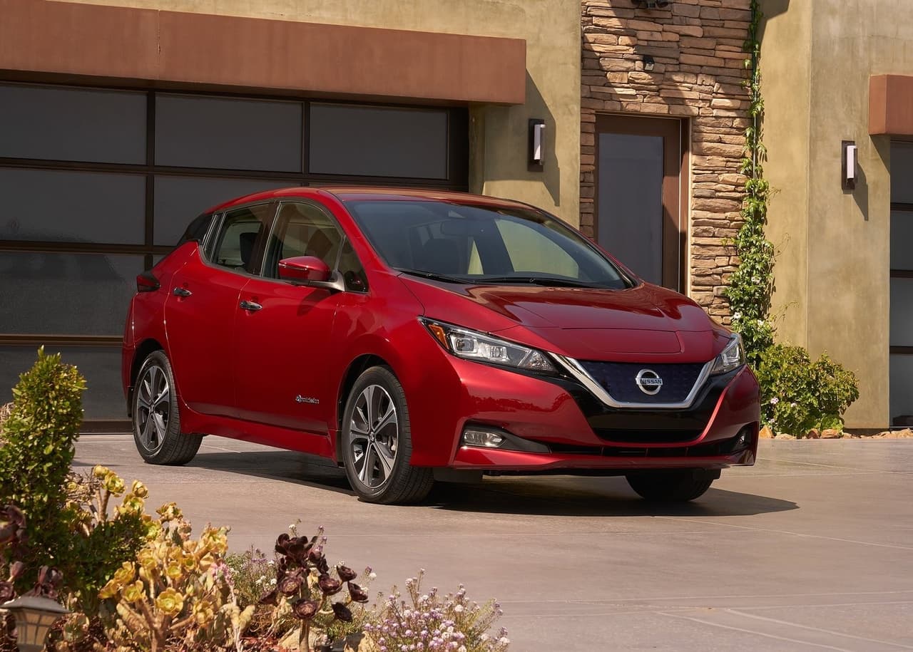 <h3 class="cms-H3-H3"><b>7. Nissan LEAF</b></h3>
<br>
<br>Aumento del valor de mercado sobre el valor previsto
<br>
<ul>
 <li>En dólares: $6,167</li>
 <li>En porcentaje: 48.3%</li>
</ul>