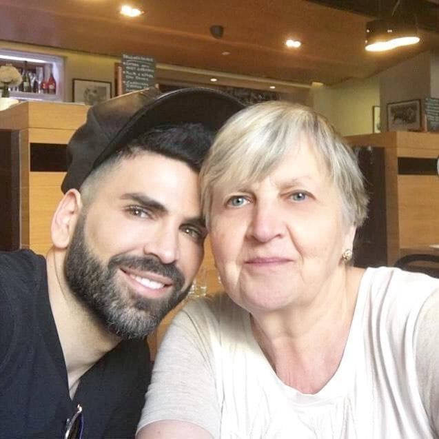 La novela de Jomari Goyso y su madre sigue dando de qué hablar. En este nuevo capítulo, un vestido de Jennifer López provocó la discusión.