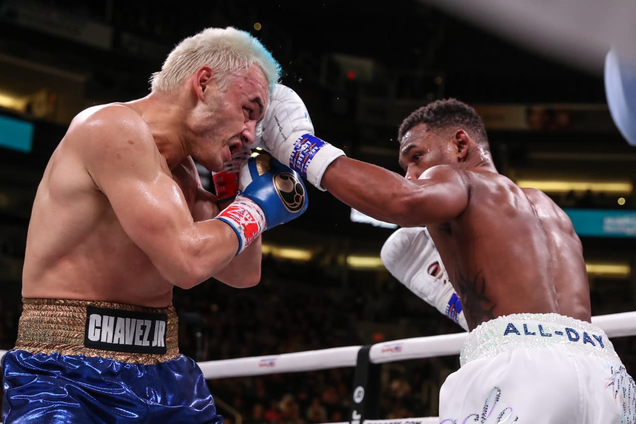Julio César Chávez Jr vs Daniel Jacobs