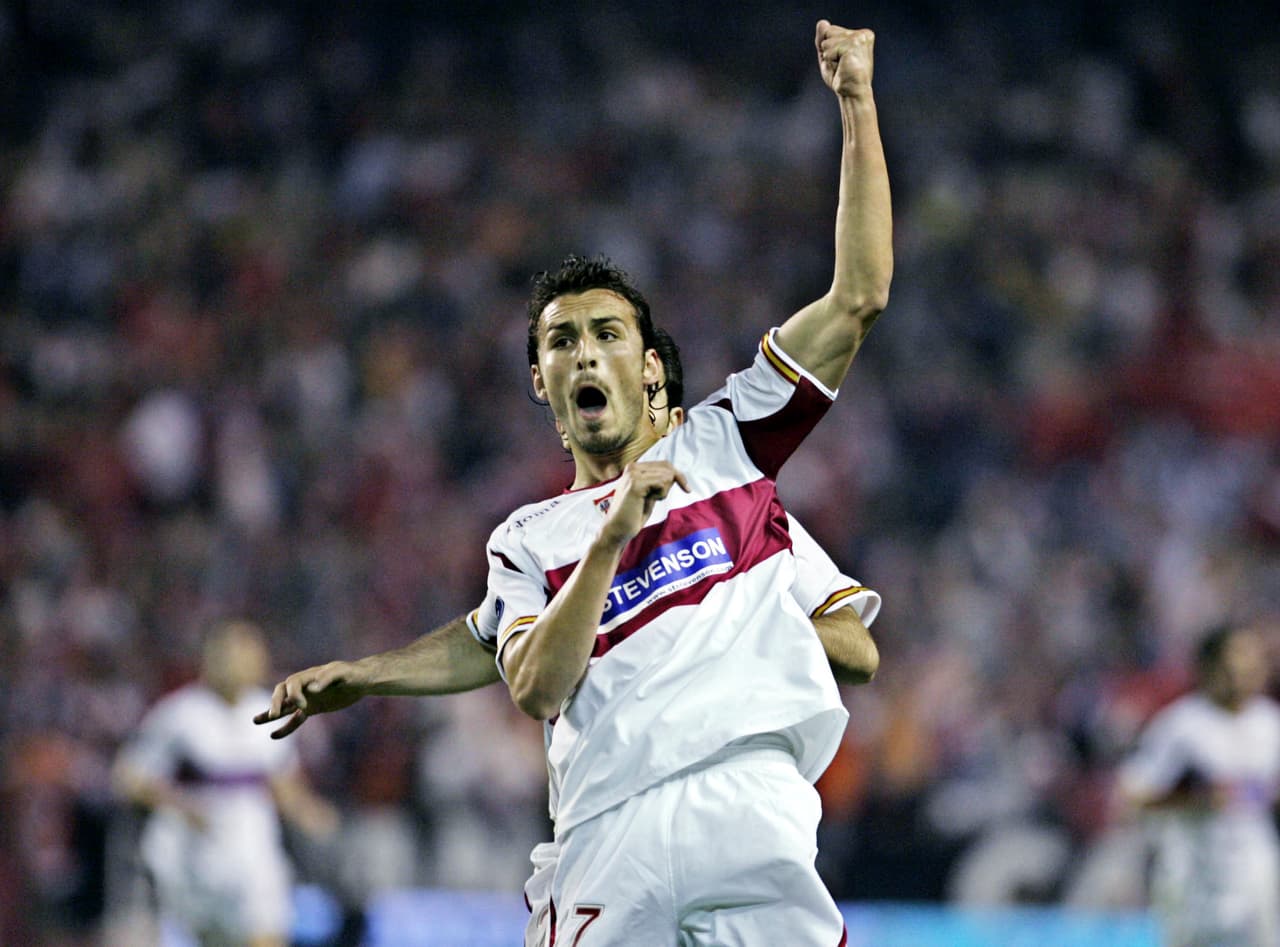 Antonio Puerta (22 años) – El talentoso defensor y centrocampista del Sevilla falleció en 2007 luego de que en un encuentro sufriera un paro respiratorio a medio partido frente al Getafe. El jugador paso a mejor vida horas después debido a una encefalopatía postanóxica.
<br>