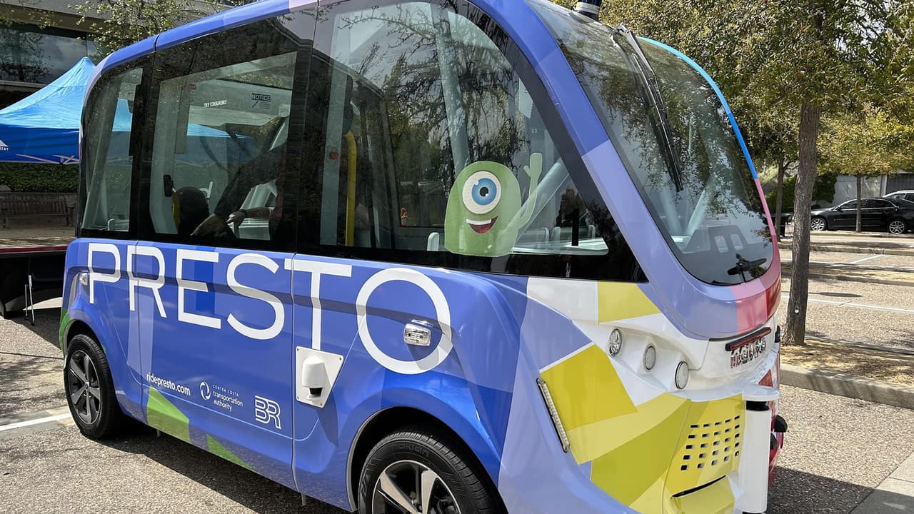 Llega el transporte del futuro: Cómo subirte gratis al shuttle autónomo de San Ramón