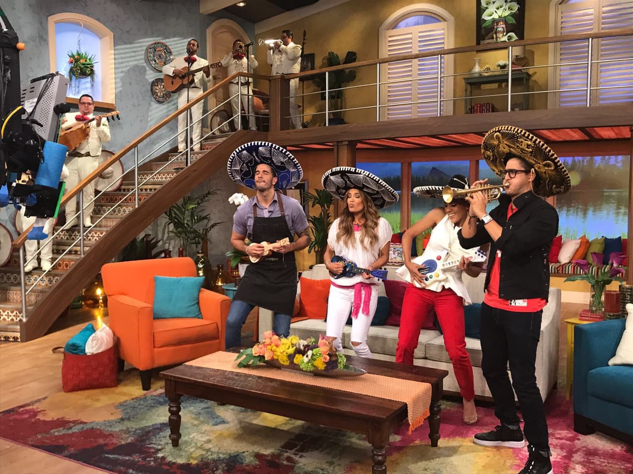 Después de muchas horas de ensayo, estos músicos famosos llegaron para alegrar nuestra mañana.