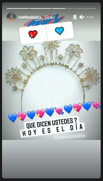 <b><a href="https://www.univision.com/shows/premio-lo-nuestro/fotos-natti-natasha-embarazo-premio-lo-nuestro-2021-fotos">El 18 de febrero pasado,</a></b> antes de dar a conocer su embarazo, la cantante usó sus redes sociales para compartir que ese día compartiría una noticia, en la gala 33 de 
<b><a href="https://www.univision.com/shows/premio-lo-nuestro" target="_blank">Premio Lo Nuestro</a></b>.