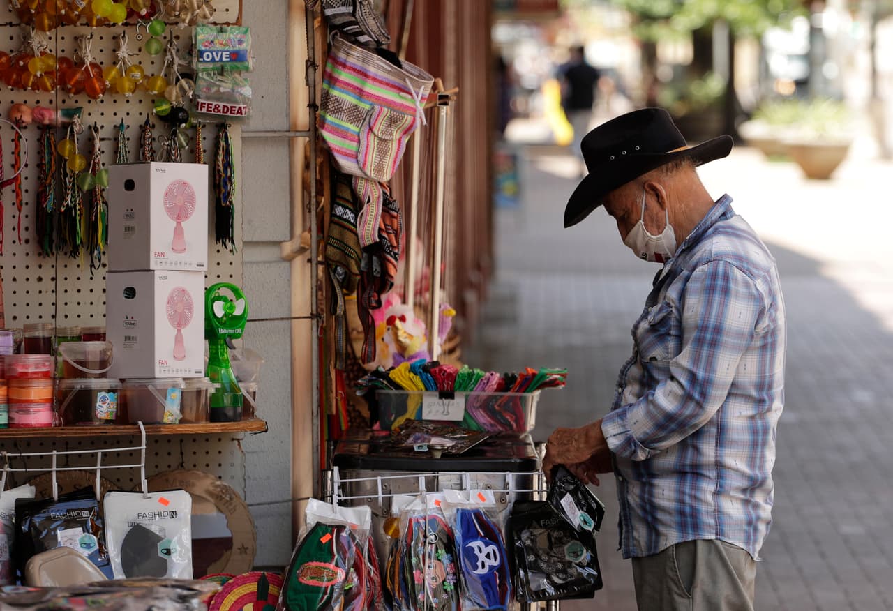 Al menos 100 alcaldes de Texas exigen más fondos federales para cubrir las pérdidas económicas por el coronavirus