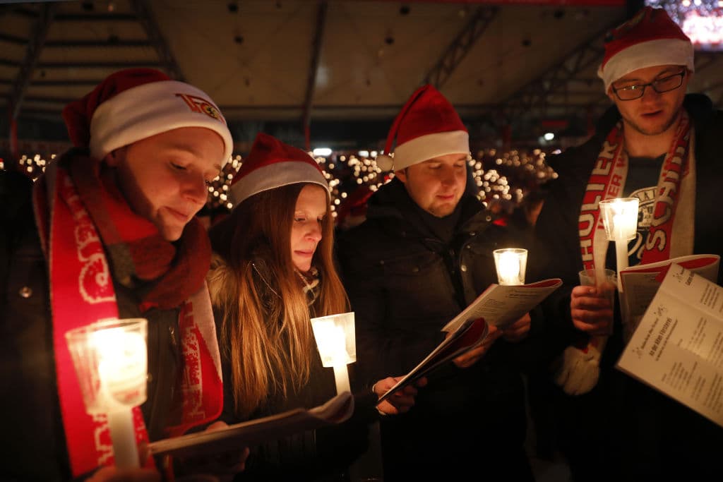La ciudad de Berlín celebra un no muy convencional grupo de atletas que trabajan duro. FC Berlin fue formado por trabajadores de acero hace más de 100 años, durante la Guerra Fría se convirtieron en un símbolo de resistencia en contra del gobierno del Este de Alemania.