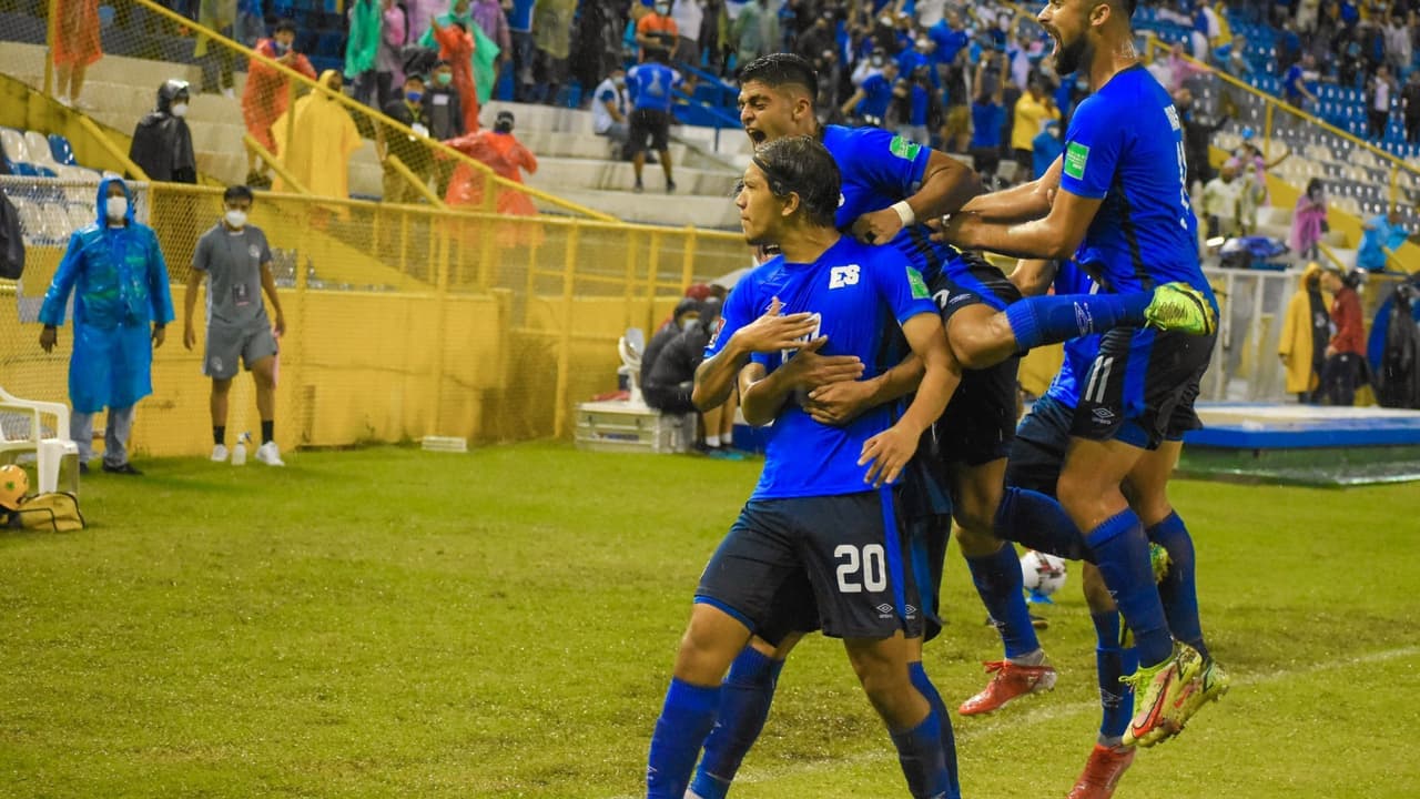 La dura dedicatoria de Enrico Dueñas tras su gol con El Salvador