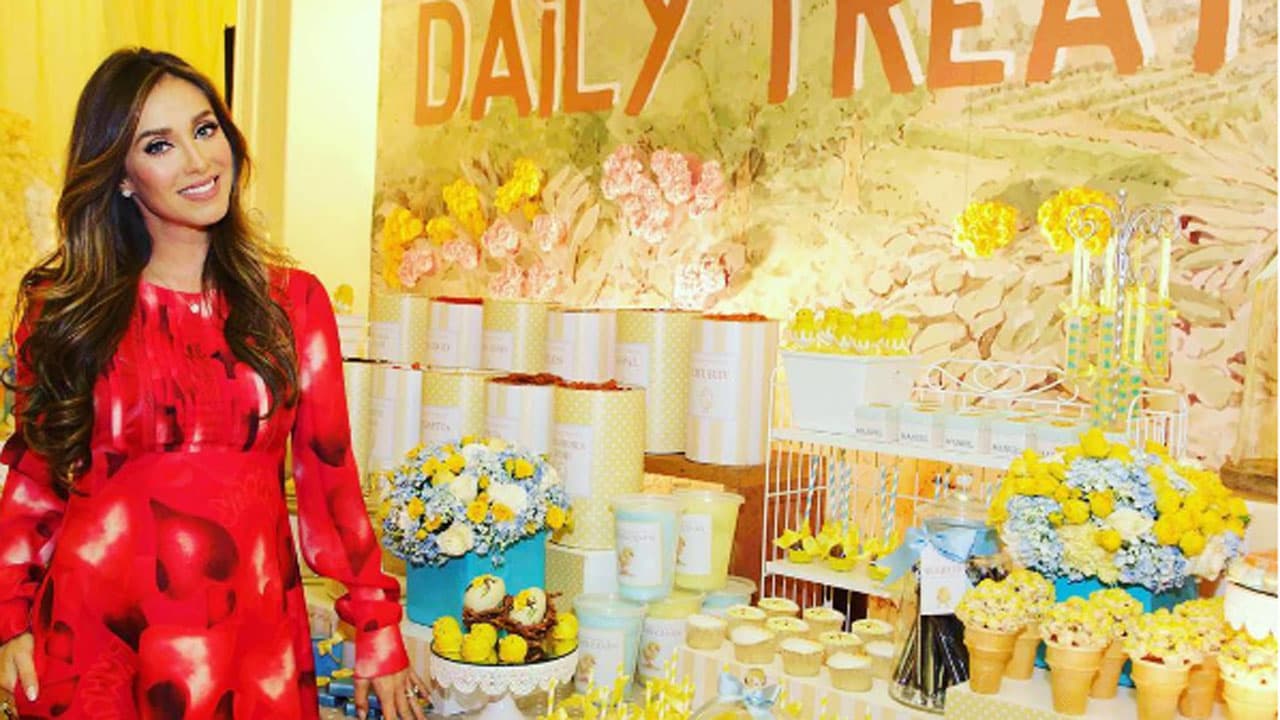 Anahí festeja su primer baby shower