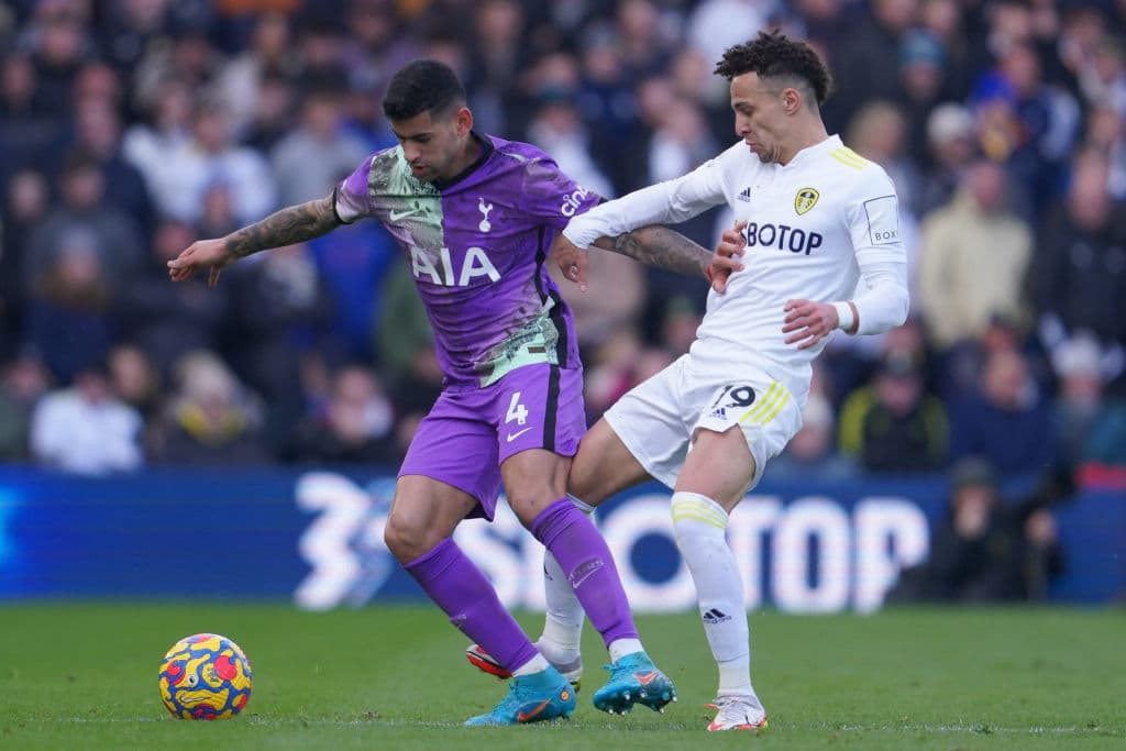 Tottenham pasa por encima del Leeds United 0-4, Manchester United no puede con Watford y empatan 0-0 y el Manchester City vence 0-1 al Everton.