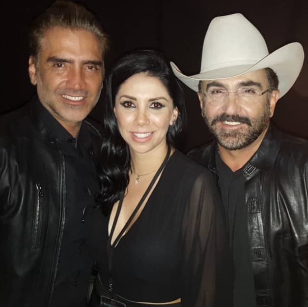 Ya oficialmente como novios, asistieron al concierto de Alejandro Fernández, hermano menor de Vicente Jr.