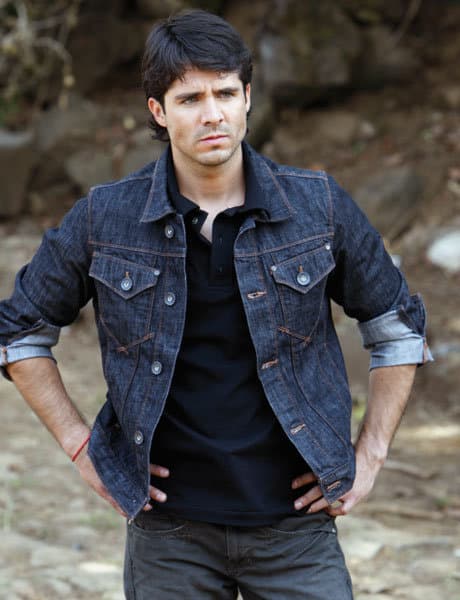 Fue en ‘Mujer de Madera’ (2004) cuando lo vimos por primera vez en el mundo de los melodramas.