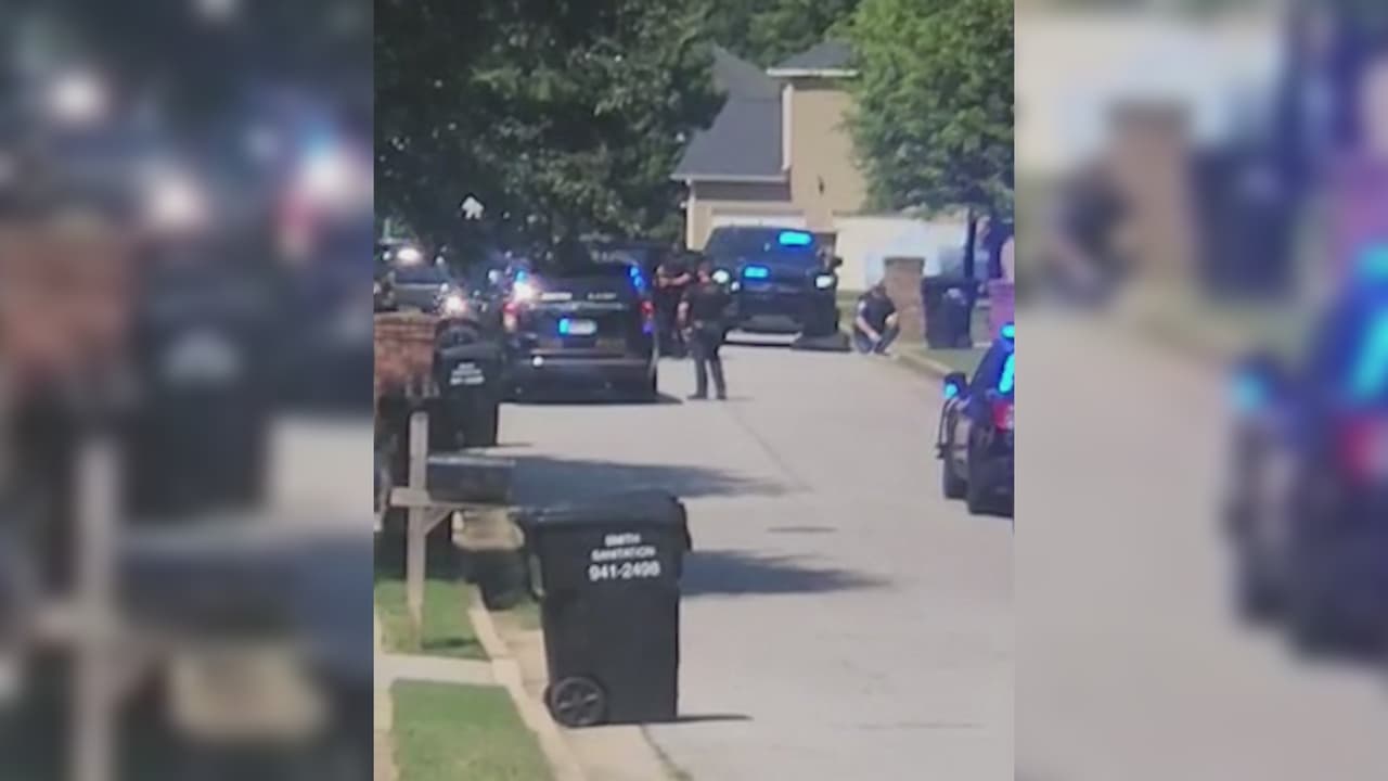 Arrestan a mujer por presuntamente intimidar a una adolescente, alegando que “votó por Trump”