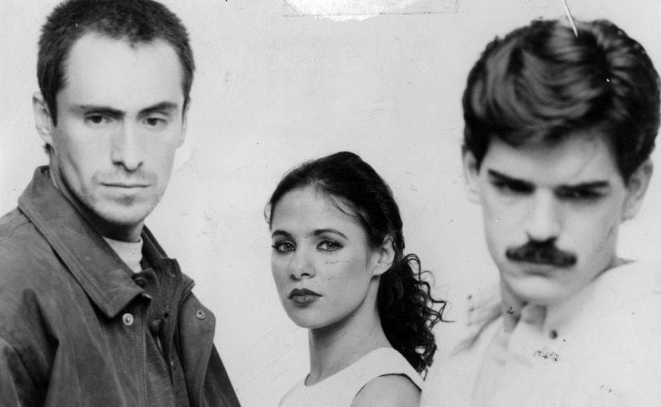 Este proyecto lo lanzó a la fama en un abrir y cerrar de ojos. 'Nada personal' fue un parteaguas en los melodramas, por tratar temas nunca antes vistos en este tipo de producciones, y también en la vida de José Ángel, quien desde ese momento dejó de estar tras las cámaras para encabezar elencos.