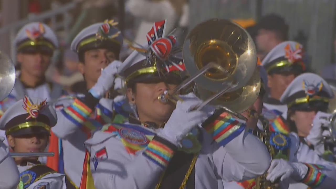 La banda de música La Primavera llega desde Panamá para participar en el Desfile de las Rosas 2023