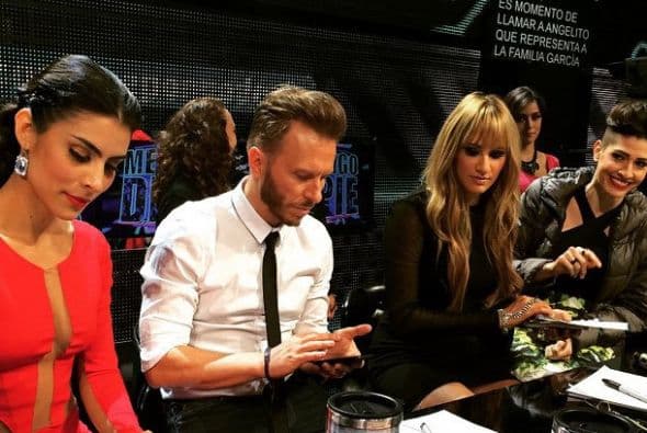 Las redes sociales a todo lo que daban, los capitanes no soltaban los celulares para nada.