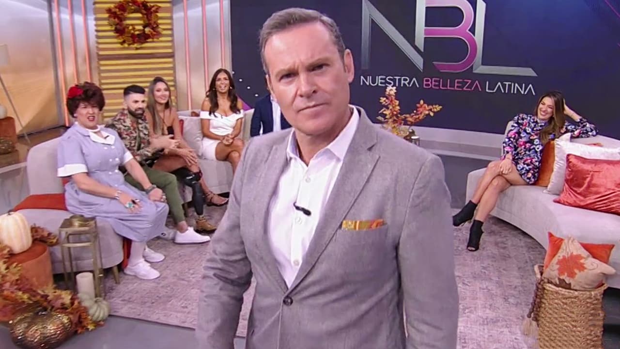 Con una pasarela, Doña Meche mostró que a ella se le ocurrió antes el reality Nuestro Bellezo Latino