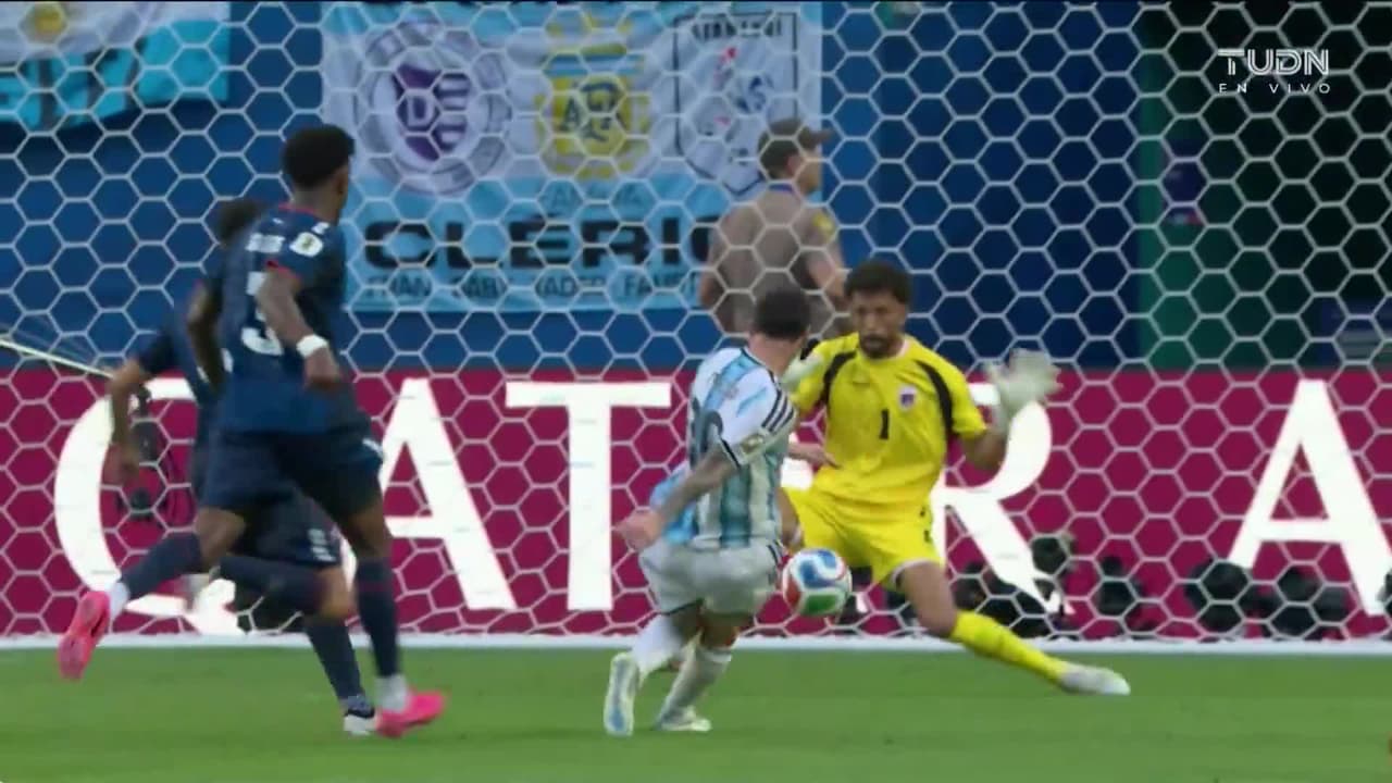 ¡Vozinha al rescate! El guardameta le tapa disparo a Messi salva a Cabo Verde
