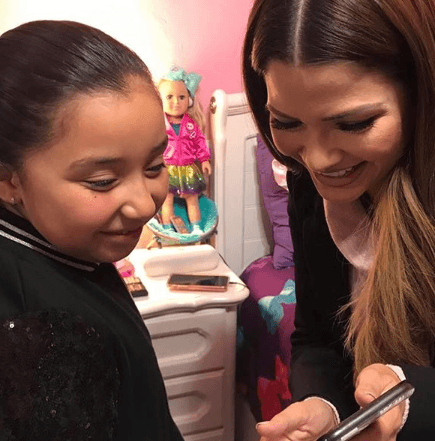 Ana Patricia sorprendió a una pequeña fanática de Despierta América. Victoria nos conquistó con su carisma y talento.
<br>