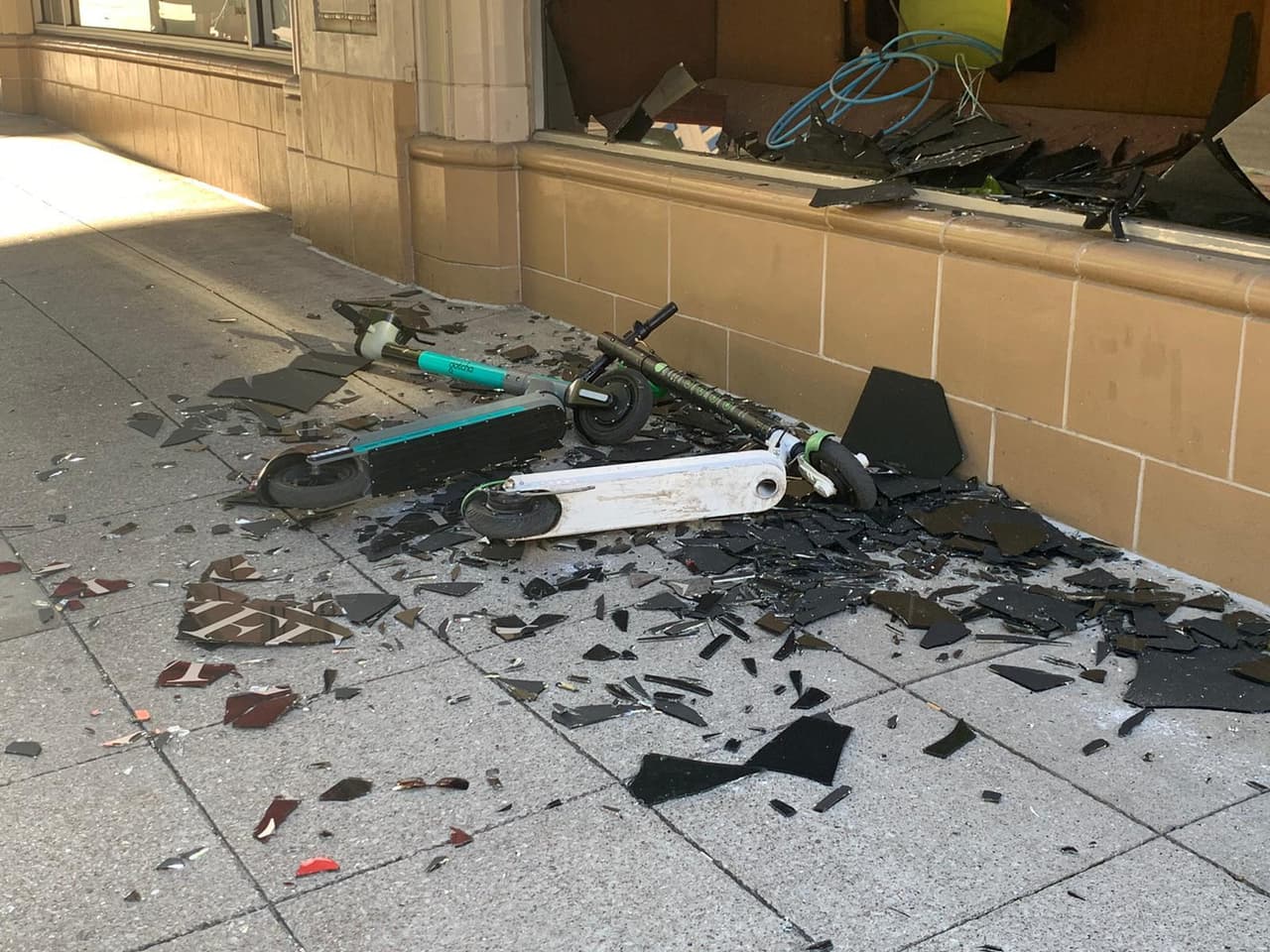 Las protestas continuarán durante el fin de semana.
<br>