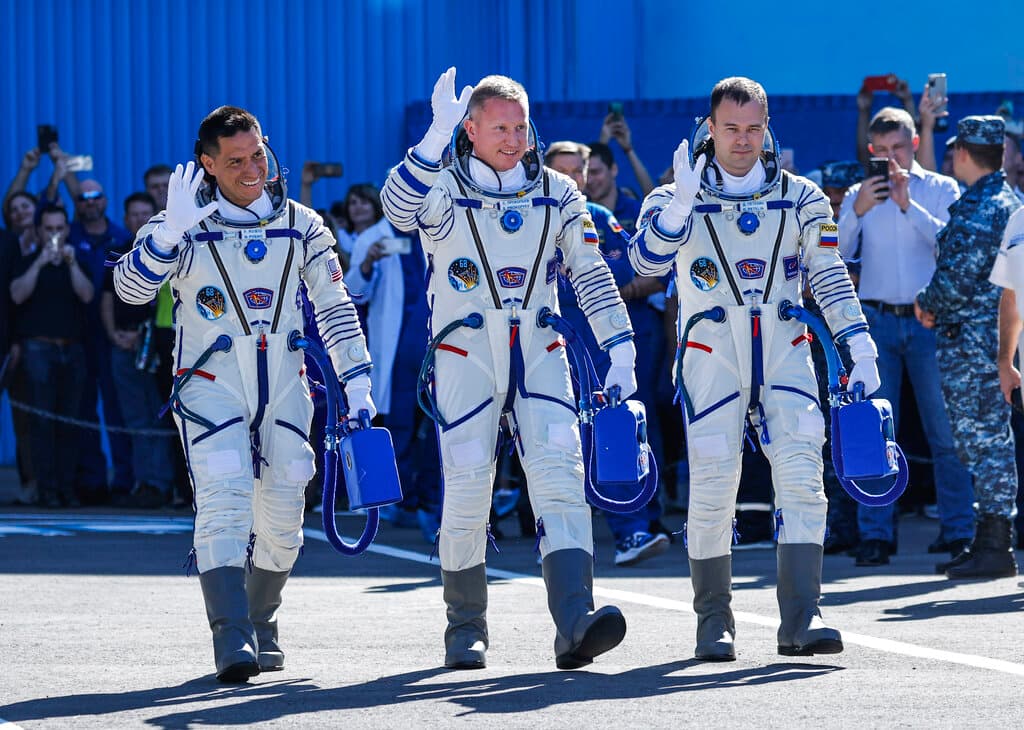 From left, NASA astronaut Frank Rubio, Roscosmos cosmonauts Sergey Prokopyev and Dmitri Petelin, members of the main crew of the expedition to the International Space Station (ISS), walk prior the launch of Soyuz MS-22 space ship at the Russian leased Baikonur cosmodrome, Kazakhstan, Wednesday, Sept. 21, 2022. (Maxim Shemetov, Pool Photo via AP)