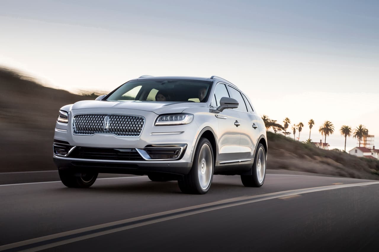 La nueva 
<b>Lincoln Nautilus 2019</b>, la renovación de mediado de ciclo de la camioneta que será recordada como la Lincoln MKX, debutó este miércoles en el Auto Show de Los Ángeles.
