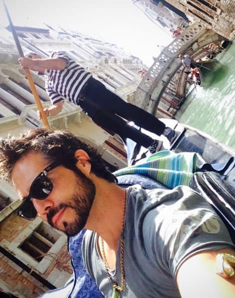 No podían faltar las fotos en las famosas góndolas de Venecia.